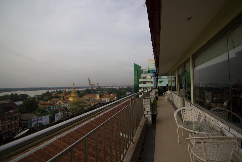 Millennium Hotel Yangon Luaran gambar