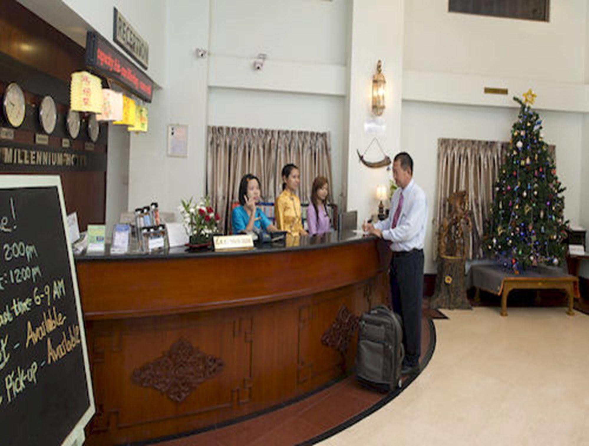 Millennium Hotel Yangon Luaran gambar